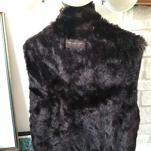 Faux Fur Reversible Vest - Andrew Marc New York - Picture 5 of 6